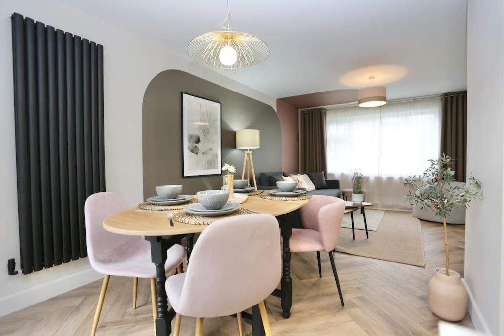 Xxbrand Newxx Sleeps 8, Stylish Japandi House Vakantiehuis Blackpool