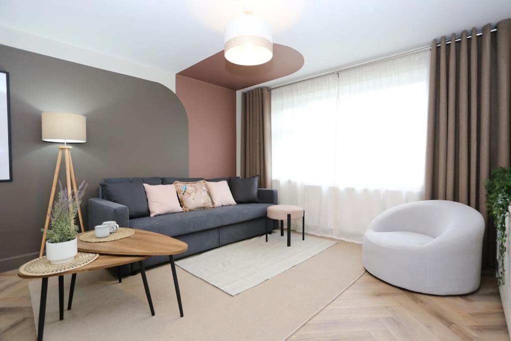 Vakantiehuis Xxbrand Newxx Sleeps 8, Stylish Japandi House
